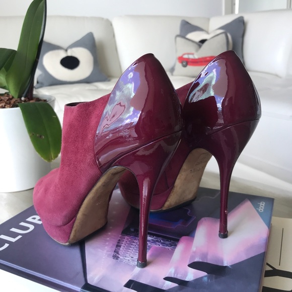 GUCCI Suede & Patent Leather Peep Toe Ankle Boots - Picture 3 of 3